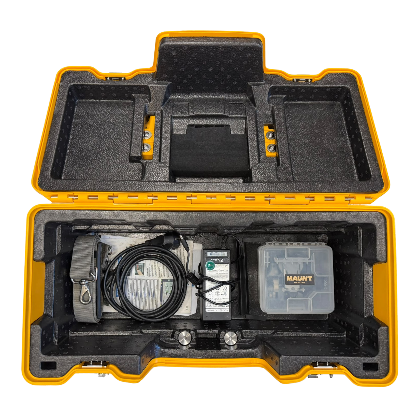 Used fusion splicer, 90S+, 2,417 splices, manufactured in 2022, includes CT-50 Cleaver, Fujikura