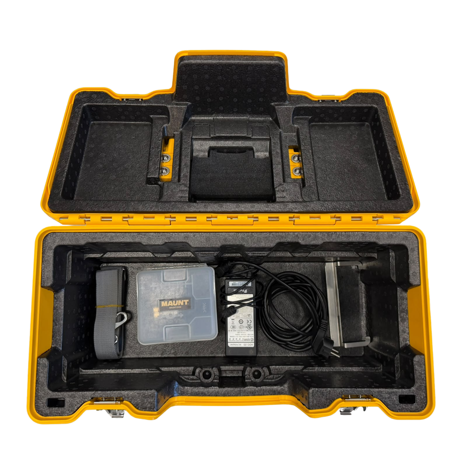 Used fusion splicer, 90S, 14,853 splices, manufactured in 2020, includes CT-50 Cleaver, Fujikura